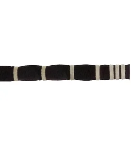 Pelo negro, 82  cm de largo, 490  gramos