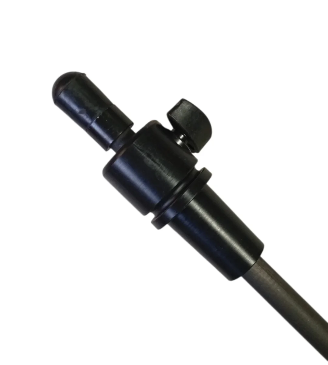 Espiga p. bajo, botón sintético con pica de carbón